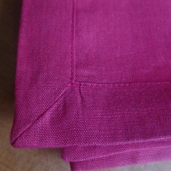 LE TELERIE TOSCANO EXCLUSIVE FIRENZE RED LINEN TABLECLOTH 68'X108 NWT" - Picture 6 of 13